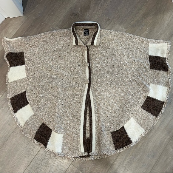 Efrata Global Alpaca Poncho Sweater Cape One Size Shawl Hand Made in Peru - Picture 1 of 9